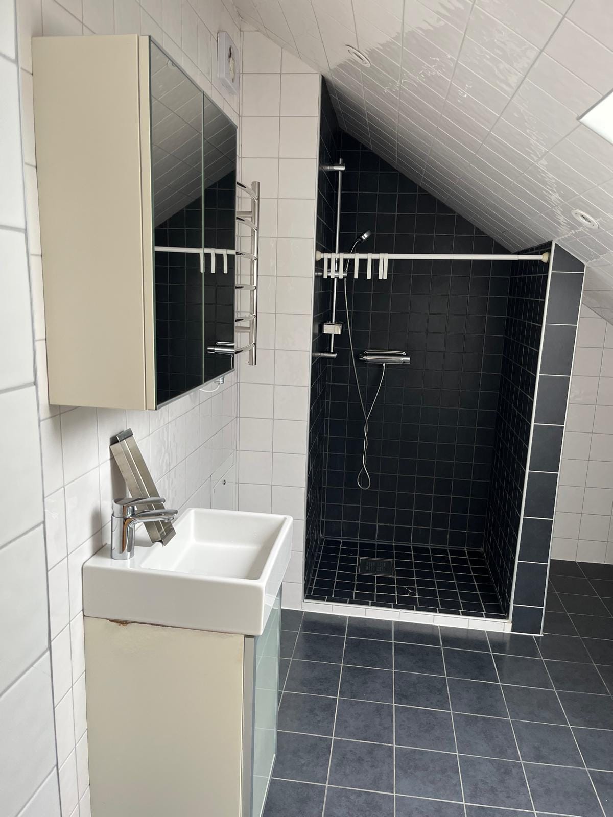 1-rum lägenhet i Halmstad, Karlsbergsvägen - bild 3 1-rum lägenhet i Halmstad, Karlsbergsvägen - bild 3